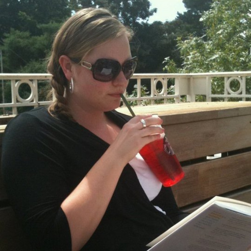 Meet your Posher, Joy